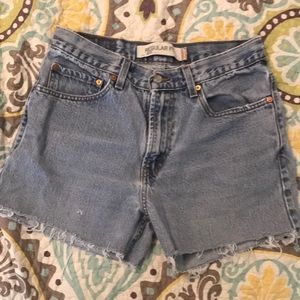 Levi’s 505 Cutoff Shorts